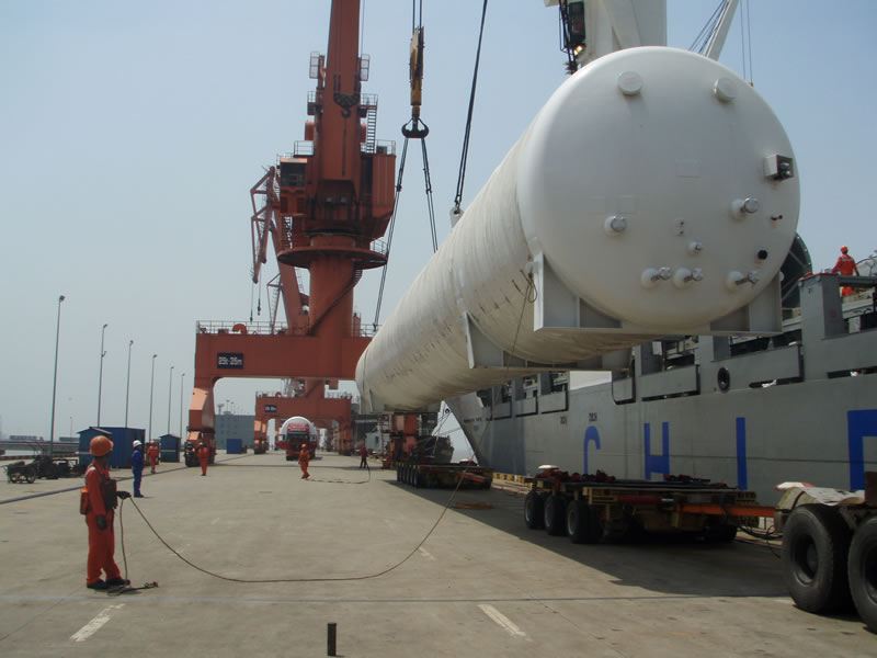 Over-sized cargos project:Loading of chemical equipment