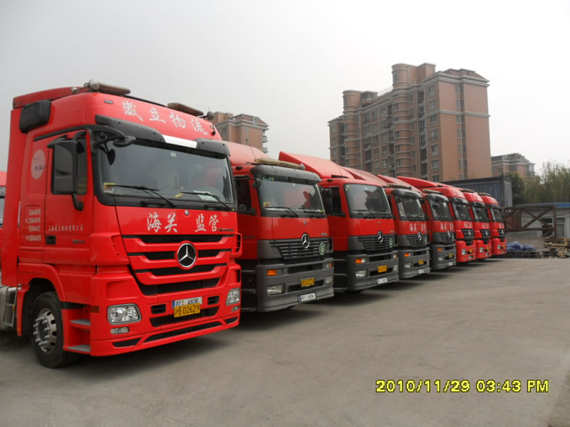  Safe shipment of 450 tons of heavy equipments to Xinjiang