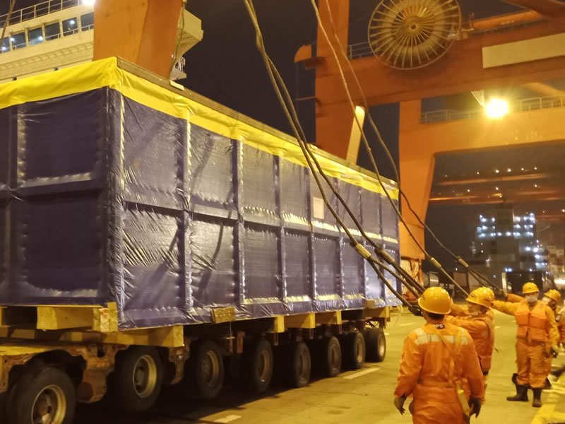 Transportation of major equipment for a key project in Wuhan, Hubei Province